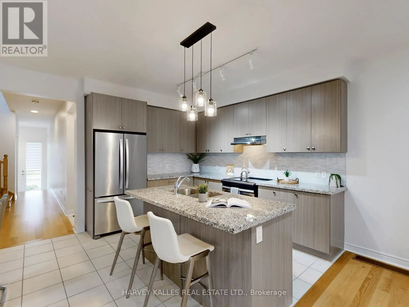 1146 CACTUS CRESCENT