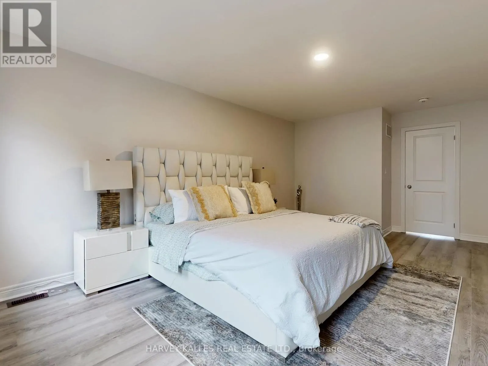 1146 CACTUS CRESCENT