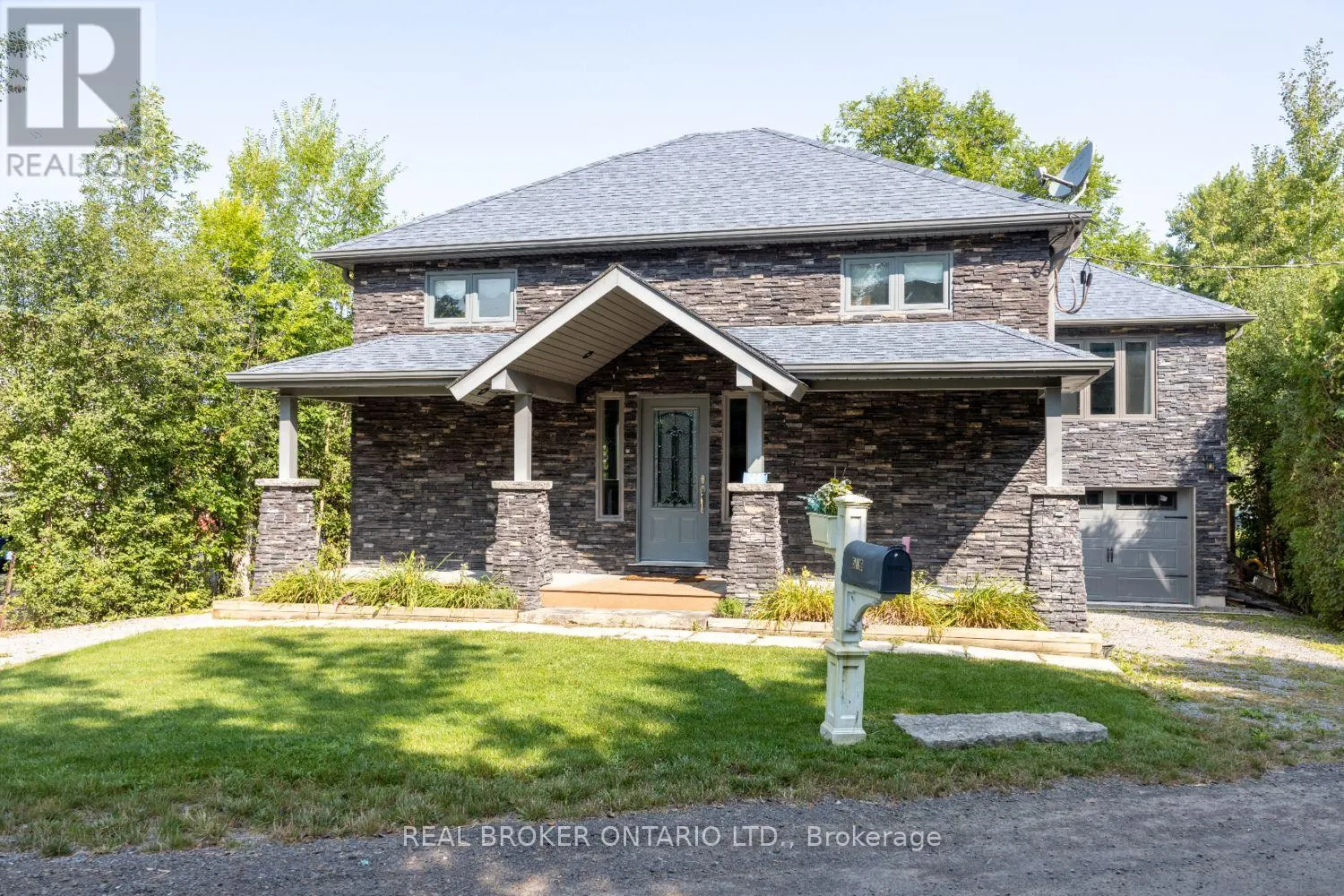 526 VIEW LAKE ROAD