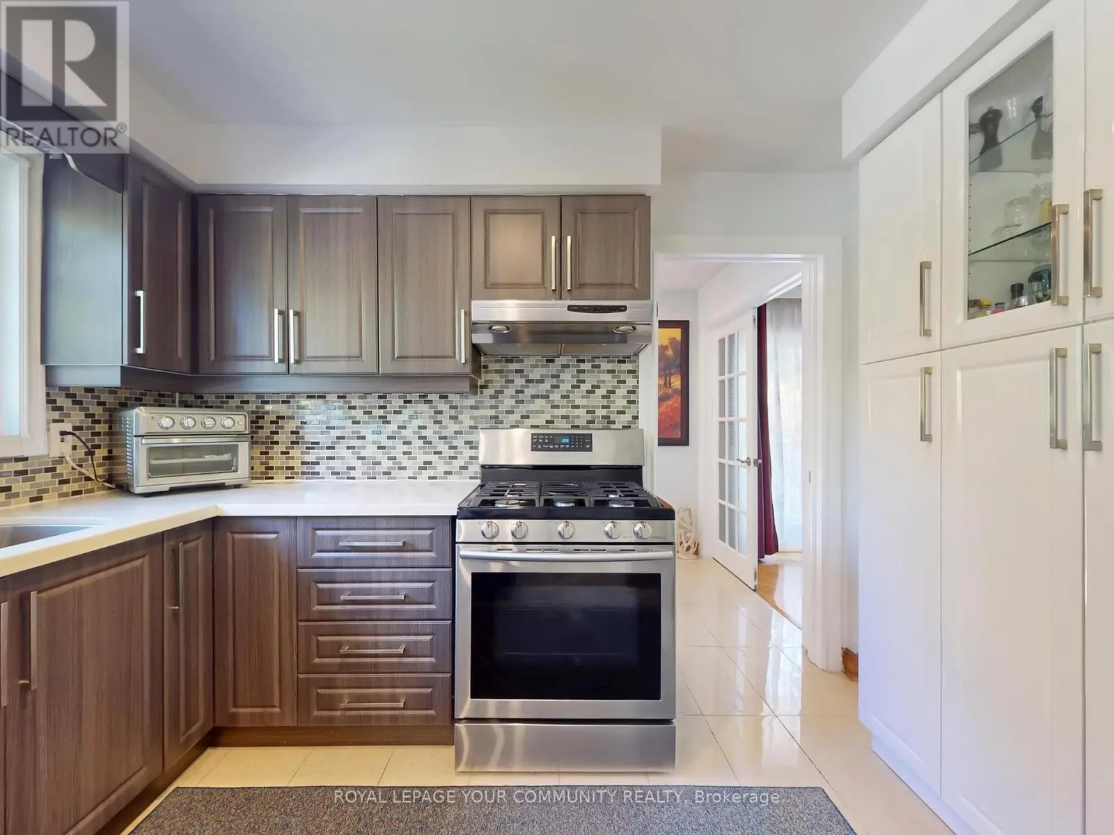 54 EMCARR DRIVE