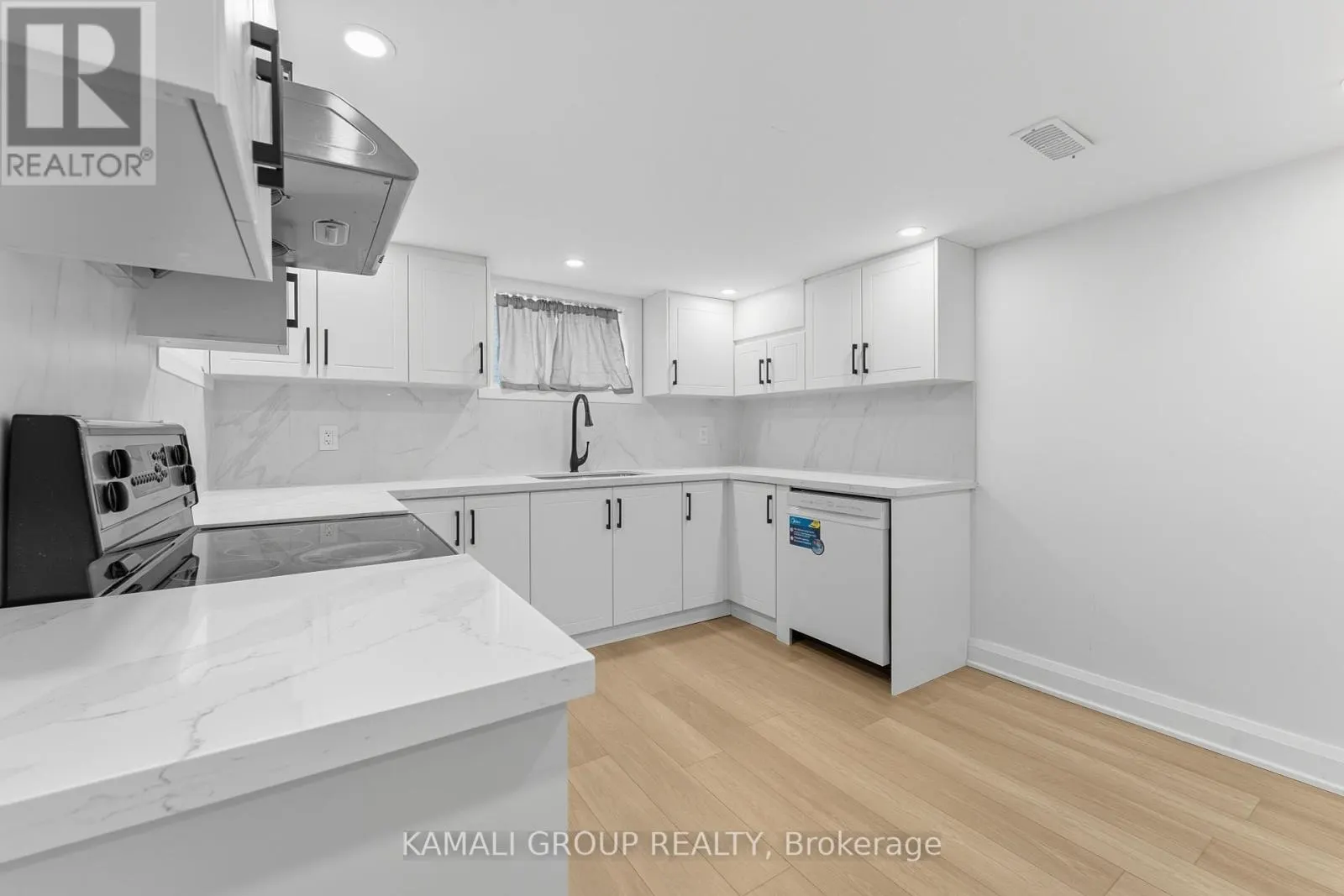 BSMT - 76 ADMIRAL ROAD
