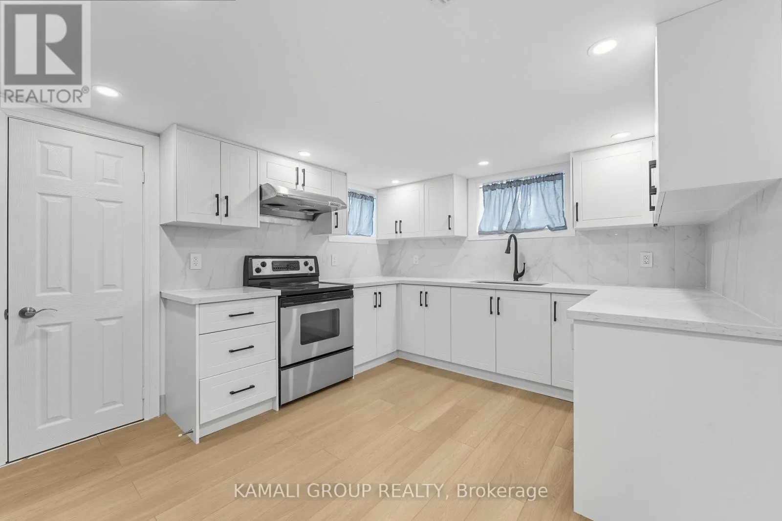 BSMT - 76 ADMIRAL ROAD