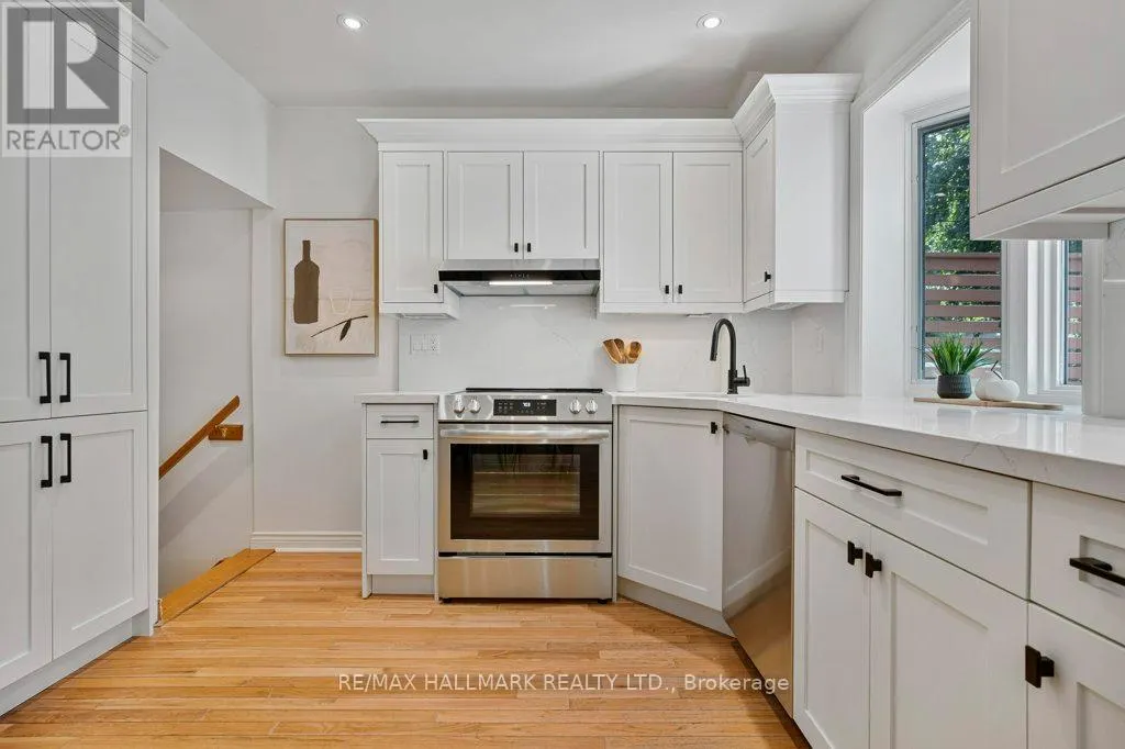 22 BECK AVENUE