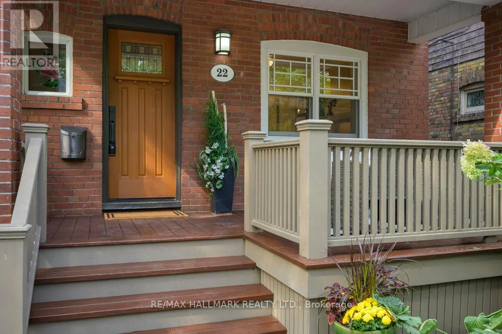 22 BECK AVENUE