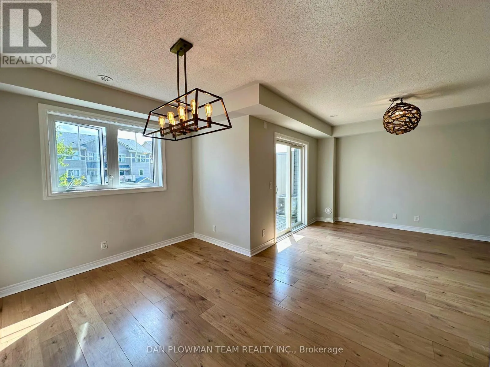 86 TABARET CRESCENT