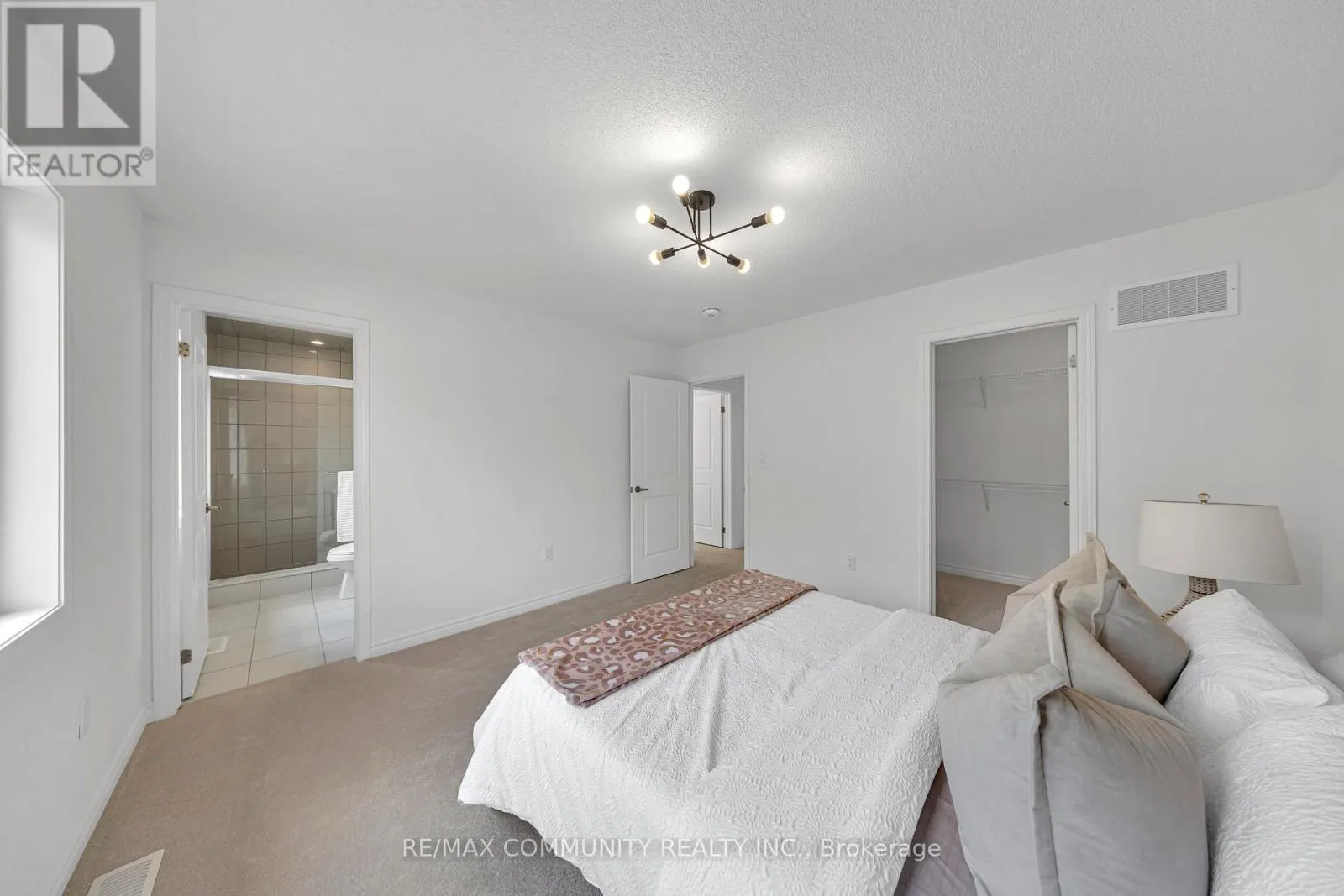 2979 HEARTWOOD LANE