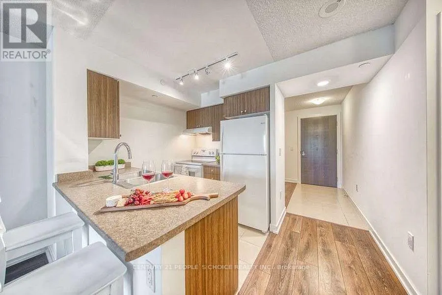 401 - 1346 DANFORTH ROAD