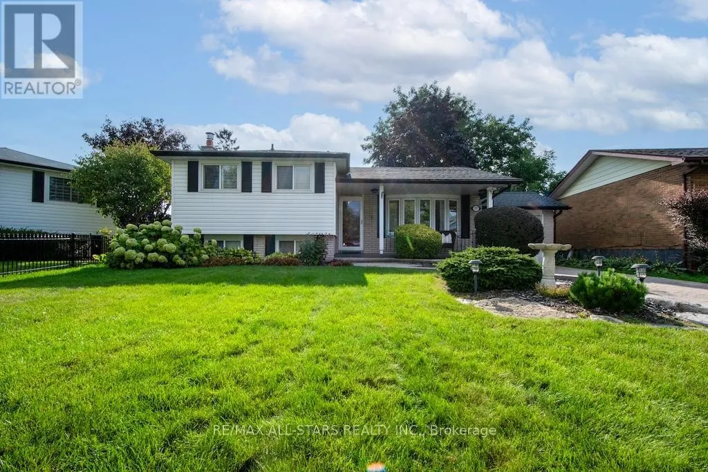 787 ARDEN COURT