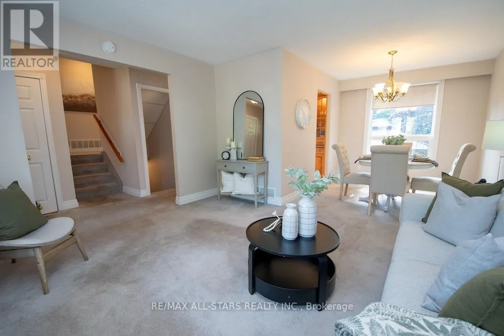 787 ARDEN COURT