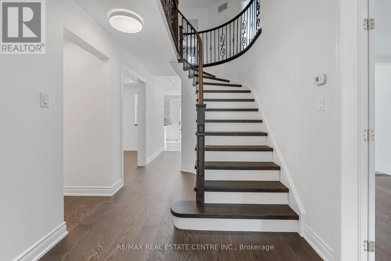 42 HOWES STREET