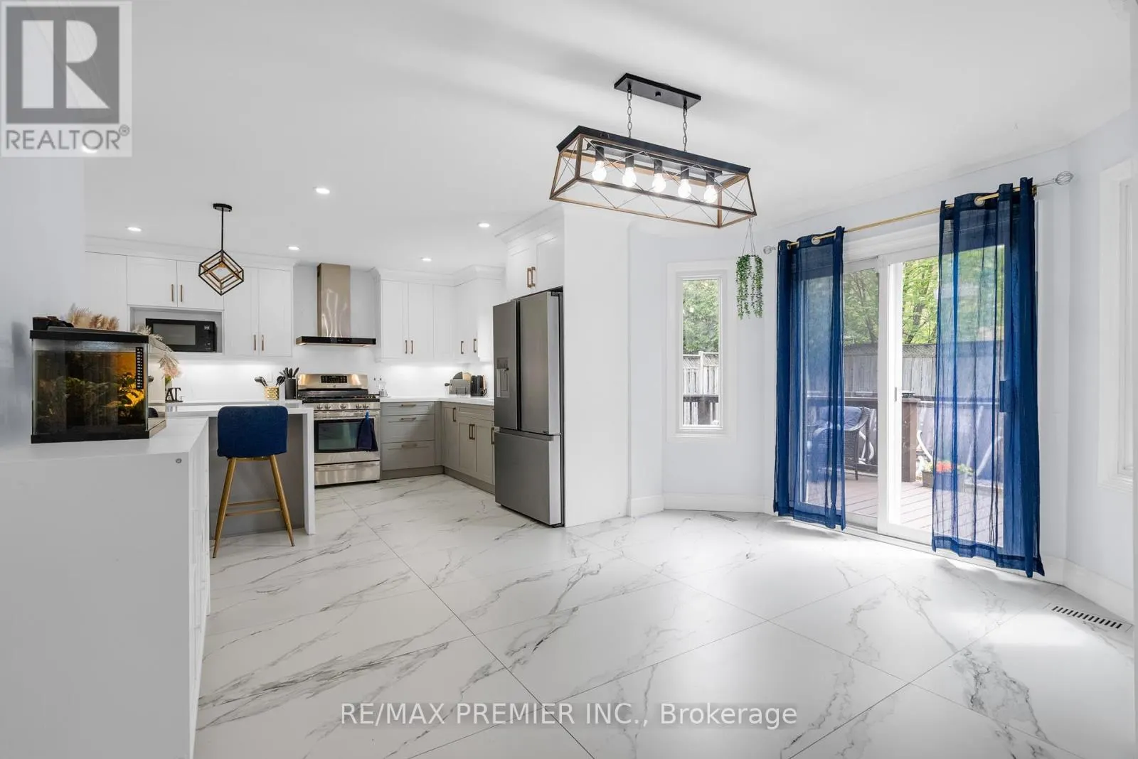 59 GLENABBEY DRIVE