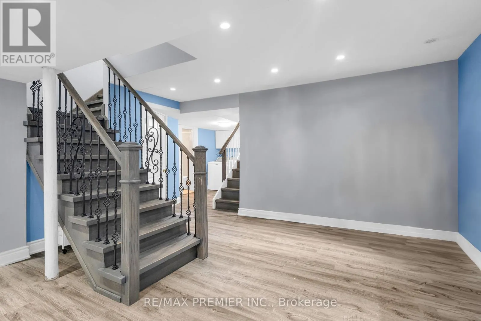 59 GLENABBEY DRIVE