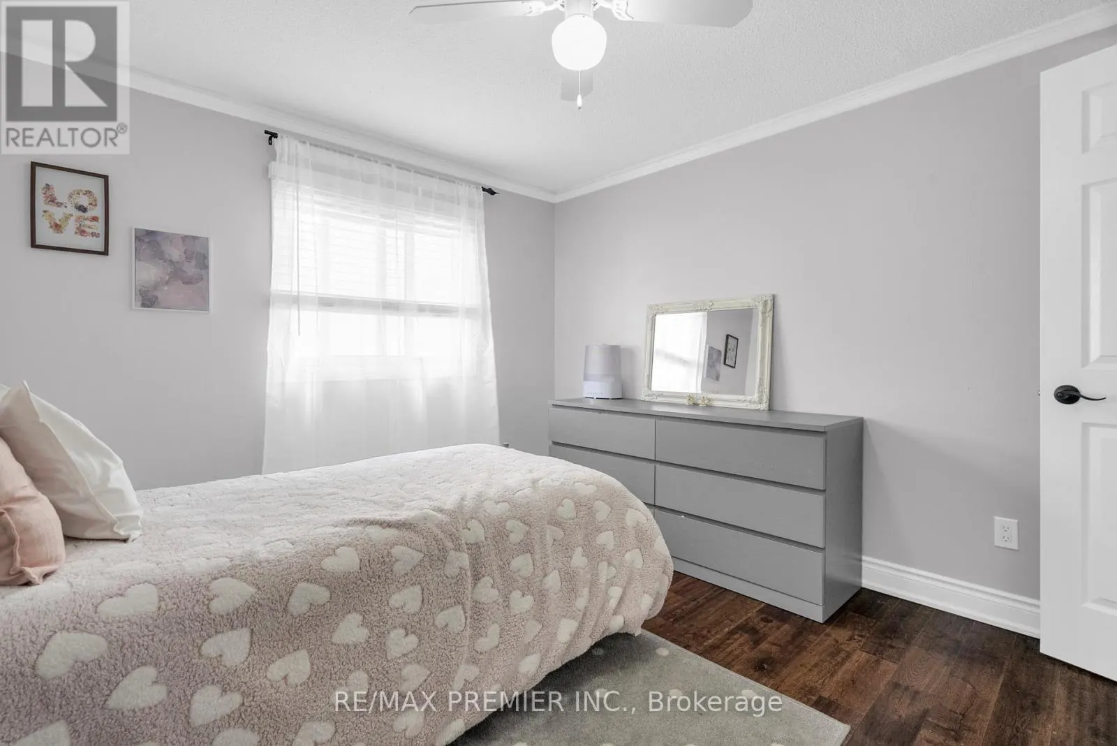 59 GLENABBEY DRIVE