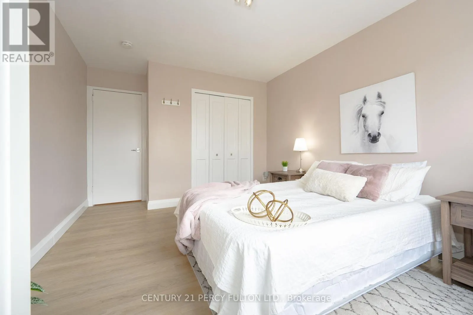 212 - 800 KENNEDY ROAD