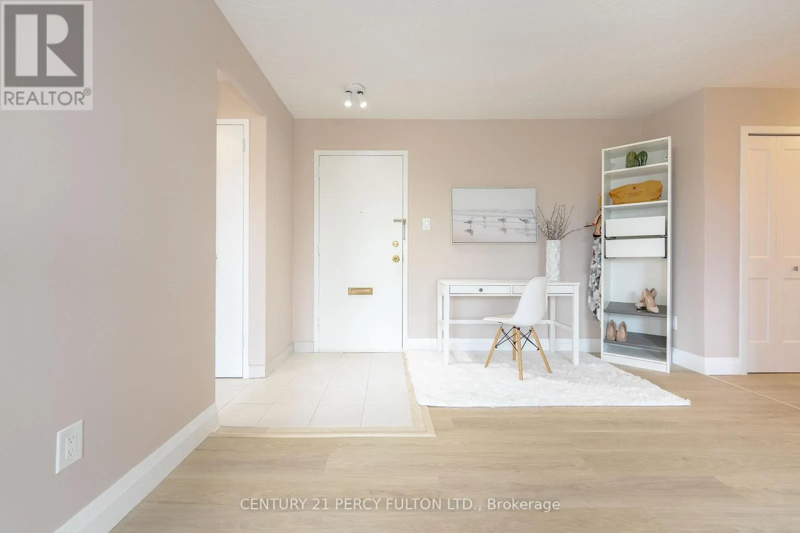 212 - 800 KENNEDY ROAD