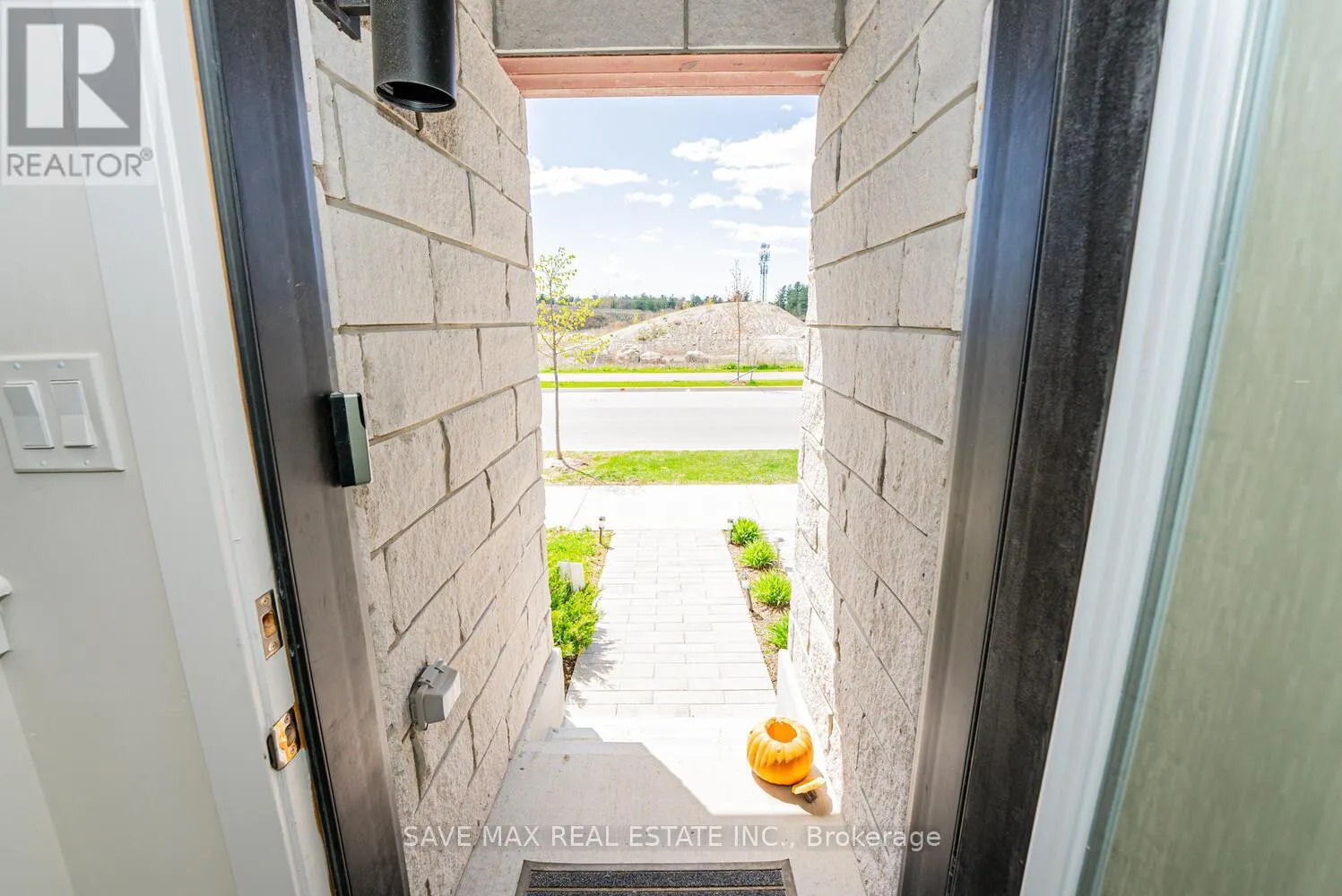 2638 CASTLEGATE CROSSING