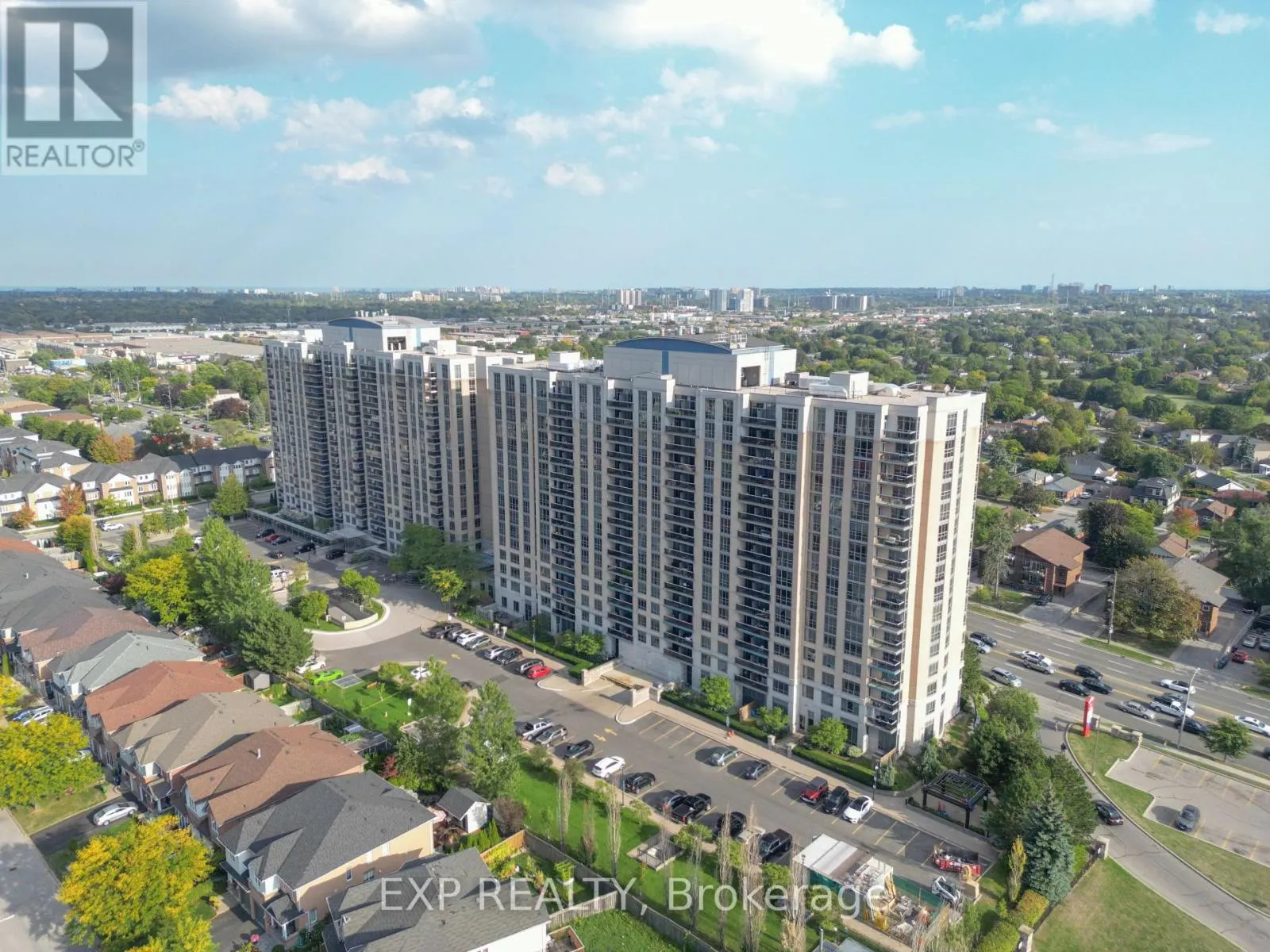 742 - 18 MONDEO DRIVE
