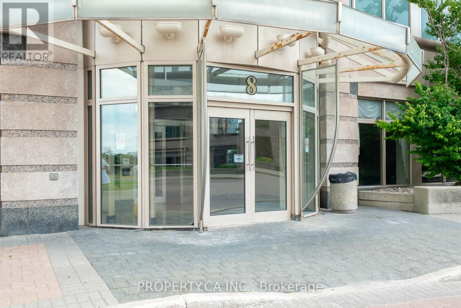 1707 - 8 LEE CENTRE DRIVE