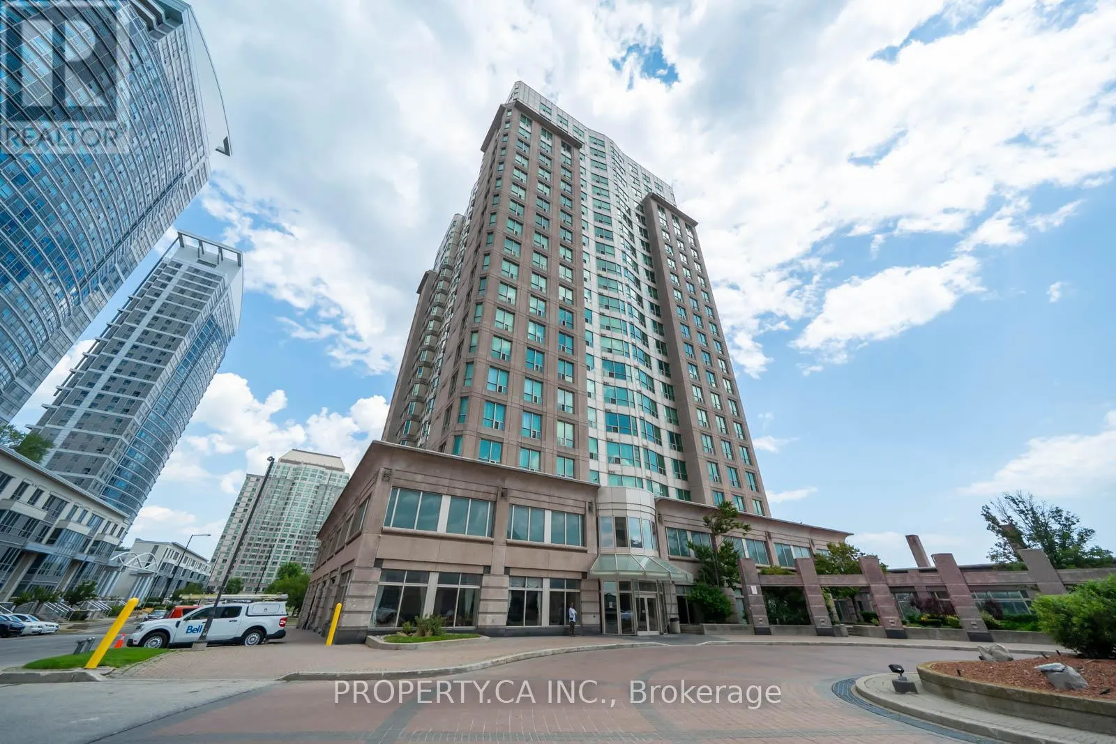 1707 - 8 LEE CENTRE DRIVE