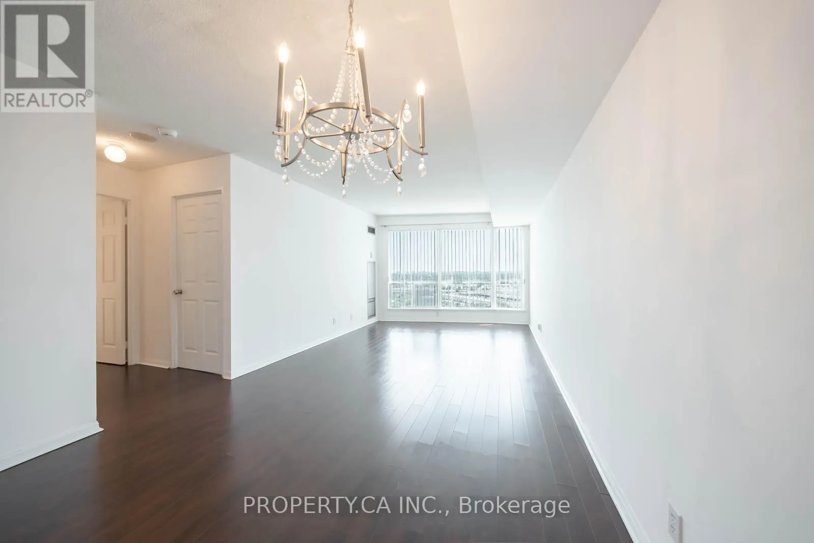 1707 - 8 LEE CENTRE DRIVE