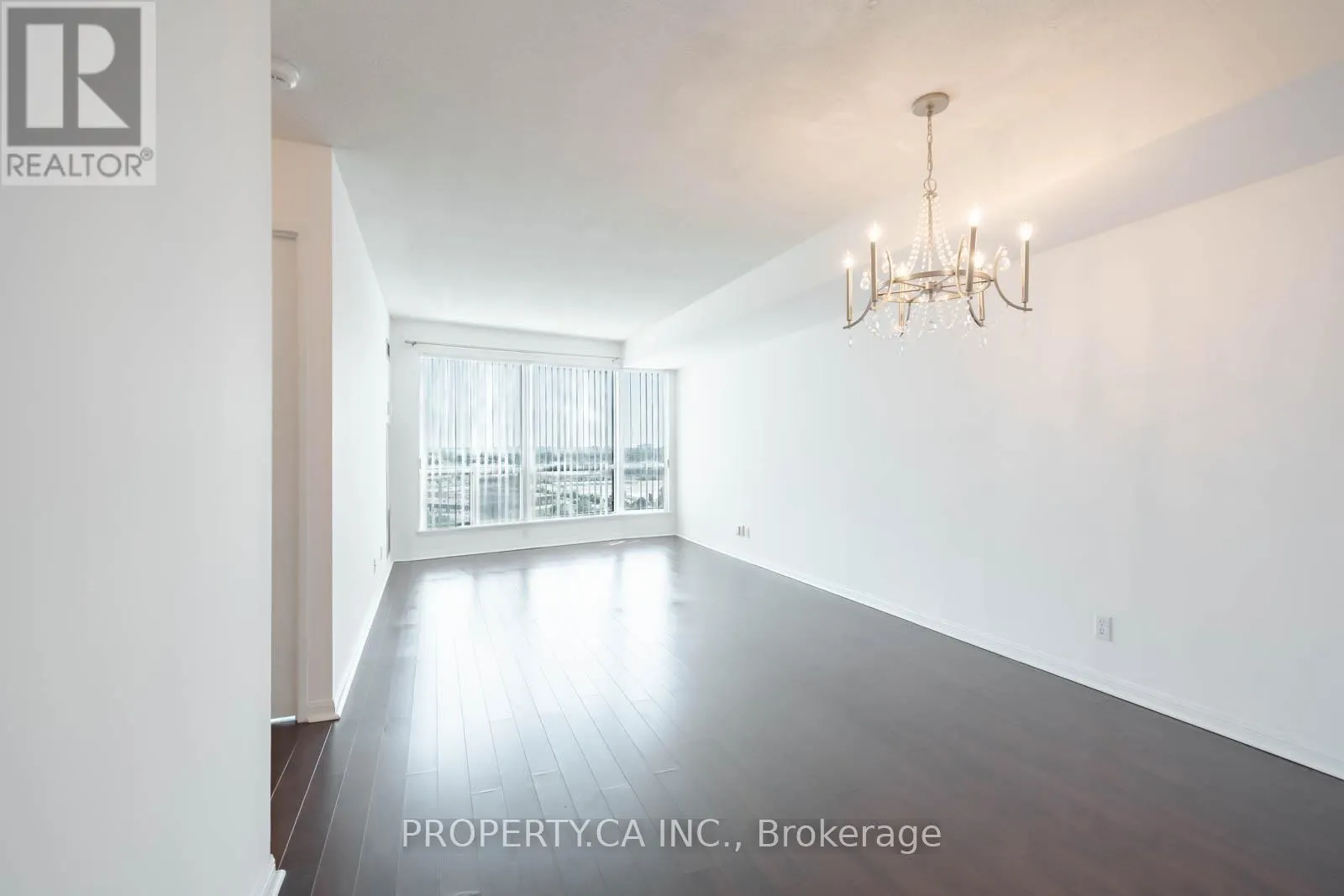 1707 - 8 LEE CENTRE DRIVE