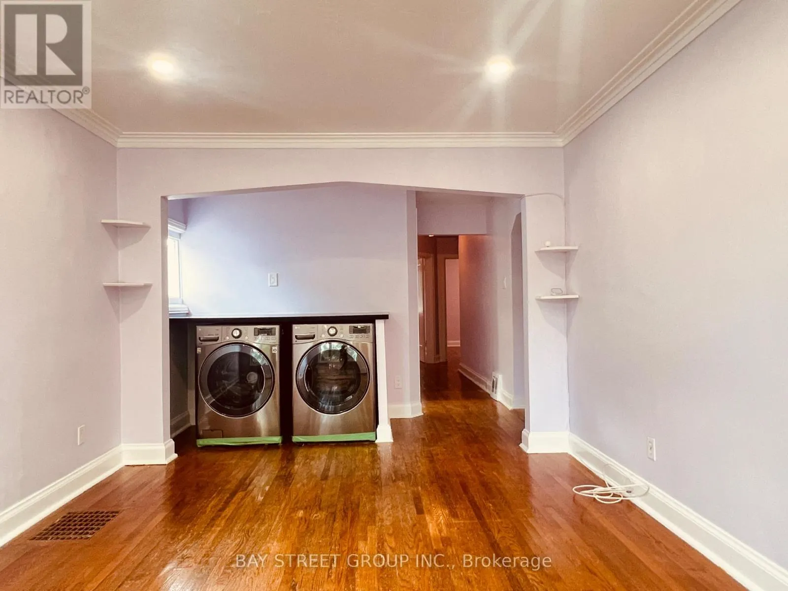 MAIN - 1347 VICTORIA PK AVENUE