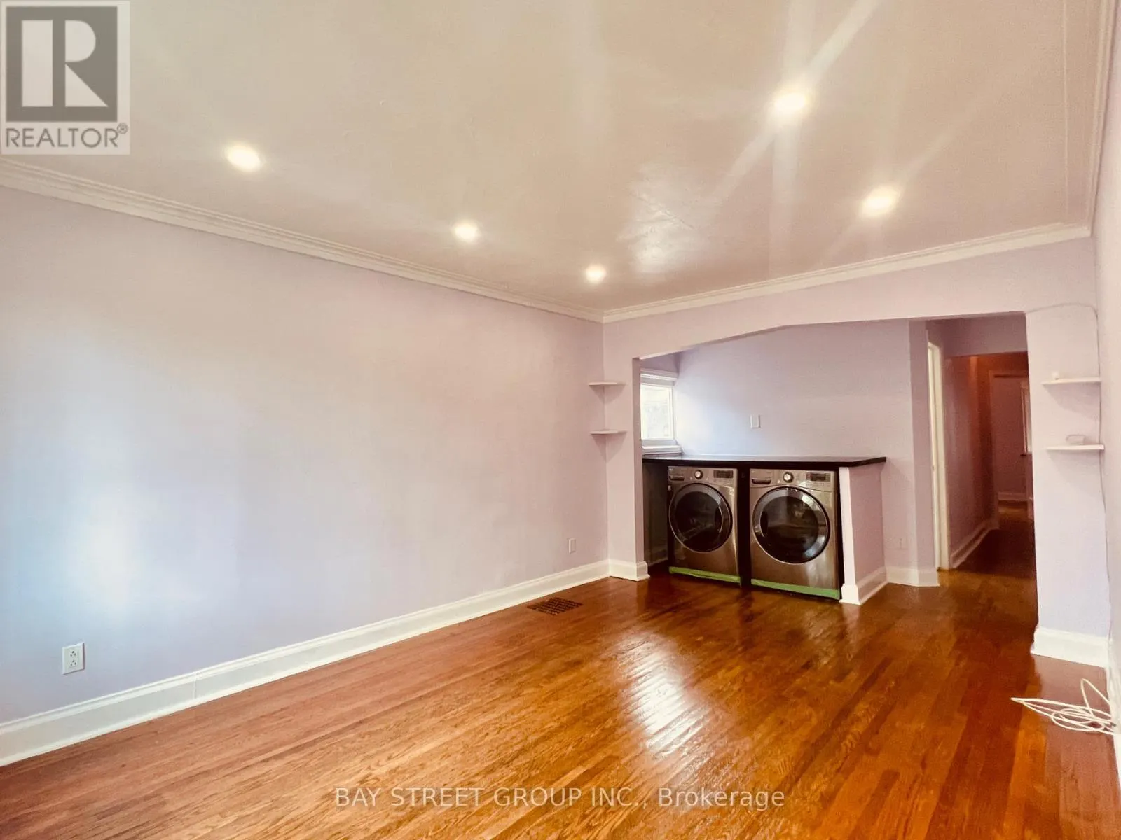 MAIN - 1347 VICTORIA PK AVENUE