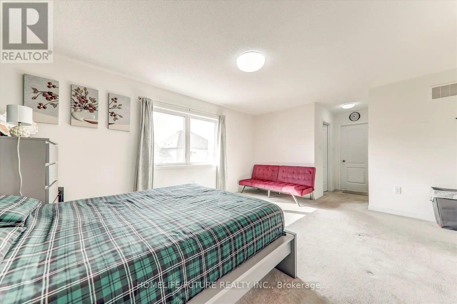 47 HENRY SMITH AVENUE