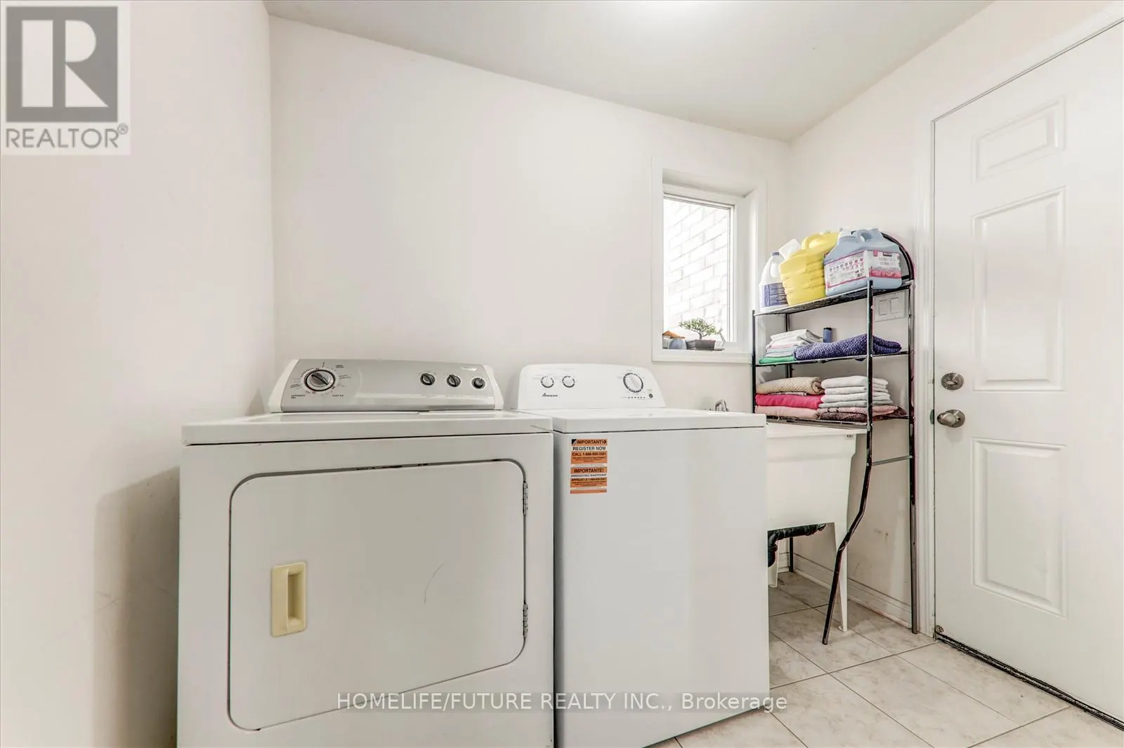 47 HENRY SMITH AVENUE