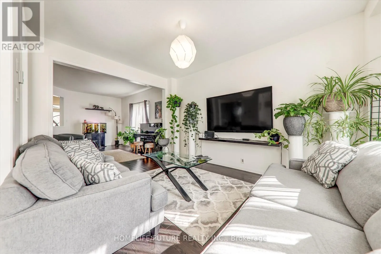 47 HENRY SMITH AVENUE