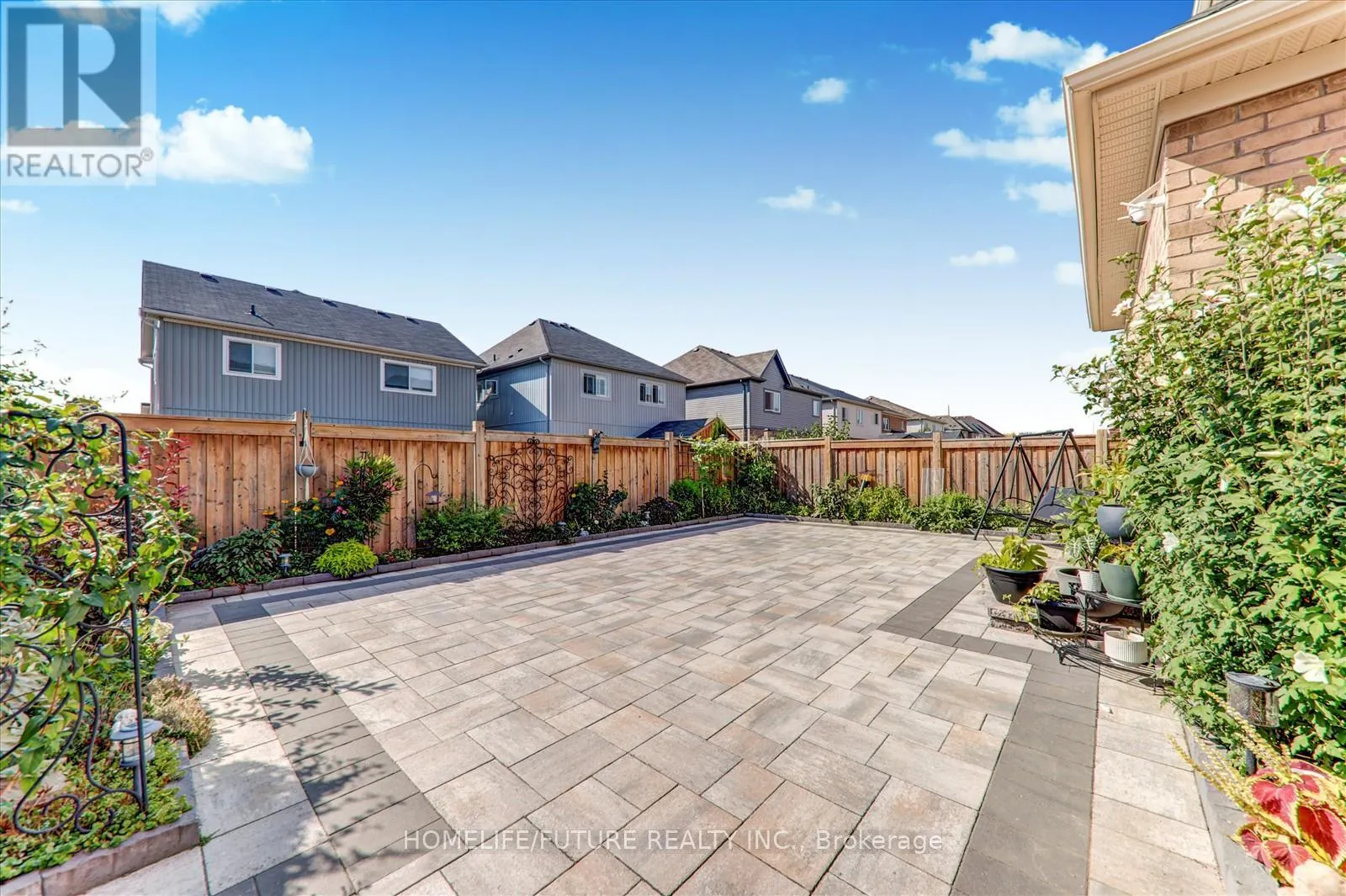 47 HENRY SMITH AVENUE