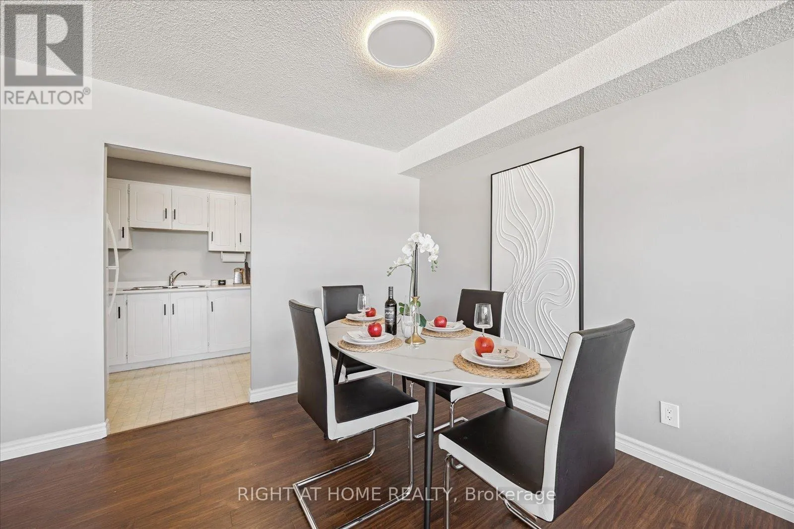411 - 55 WILLIAM STREET E, #411