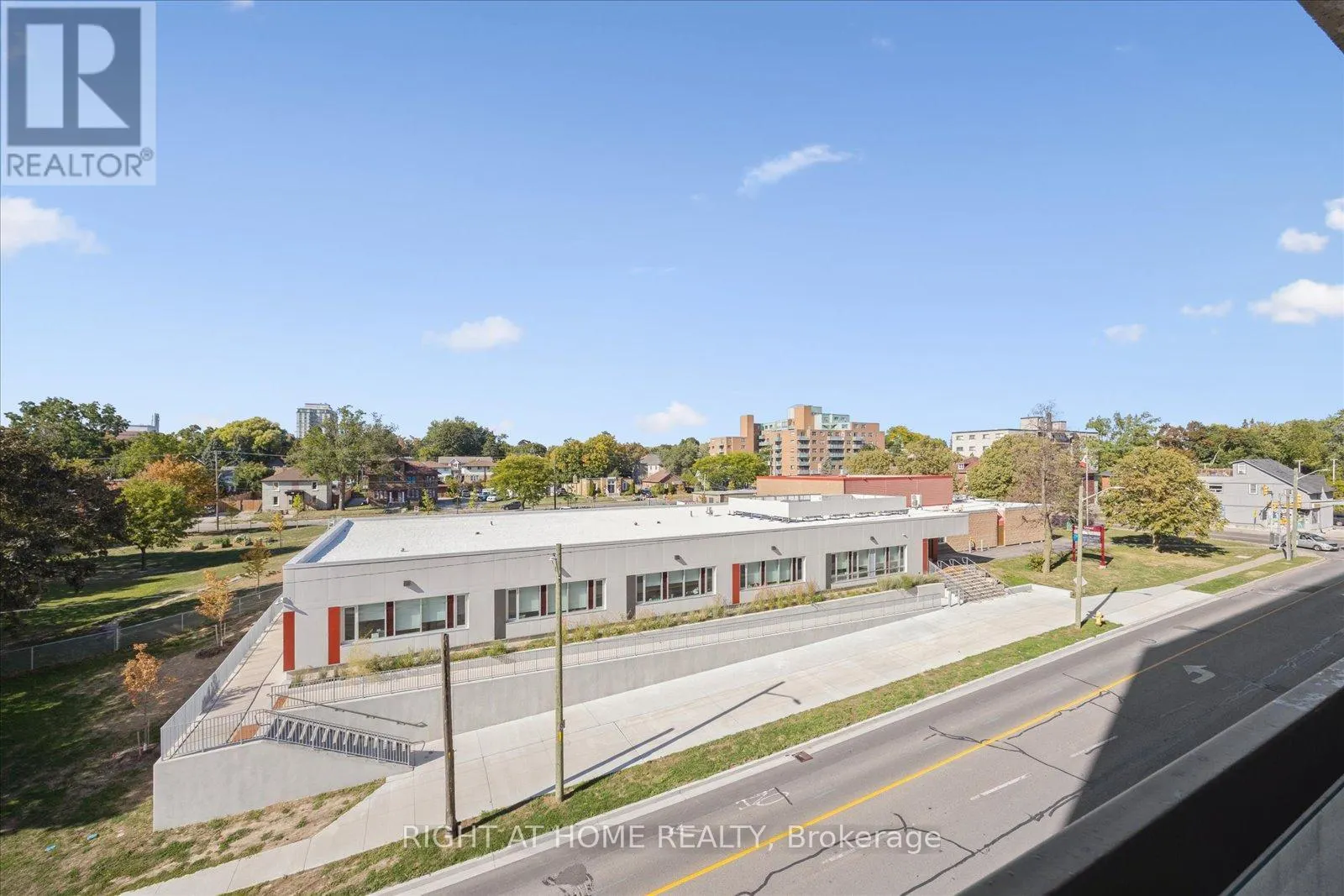 411 - 55 WILLIAM STREET E, #411