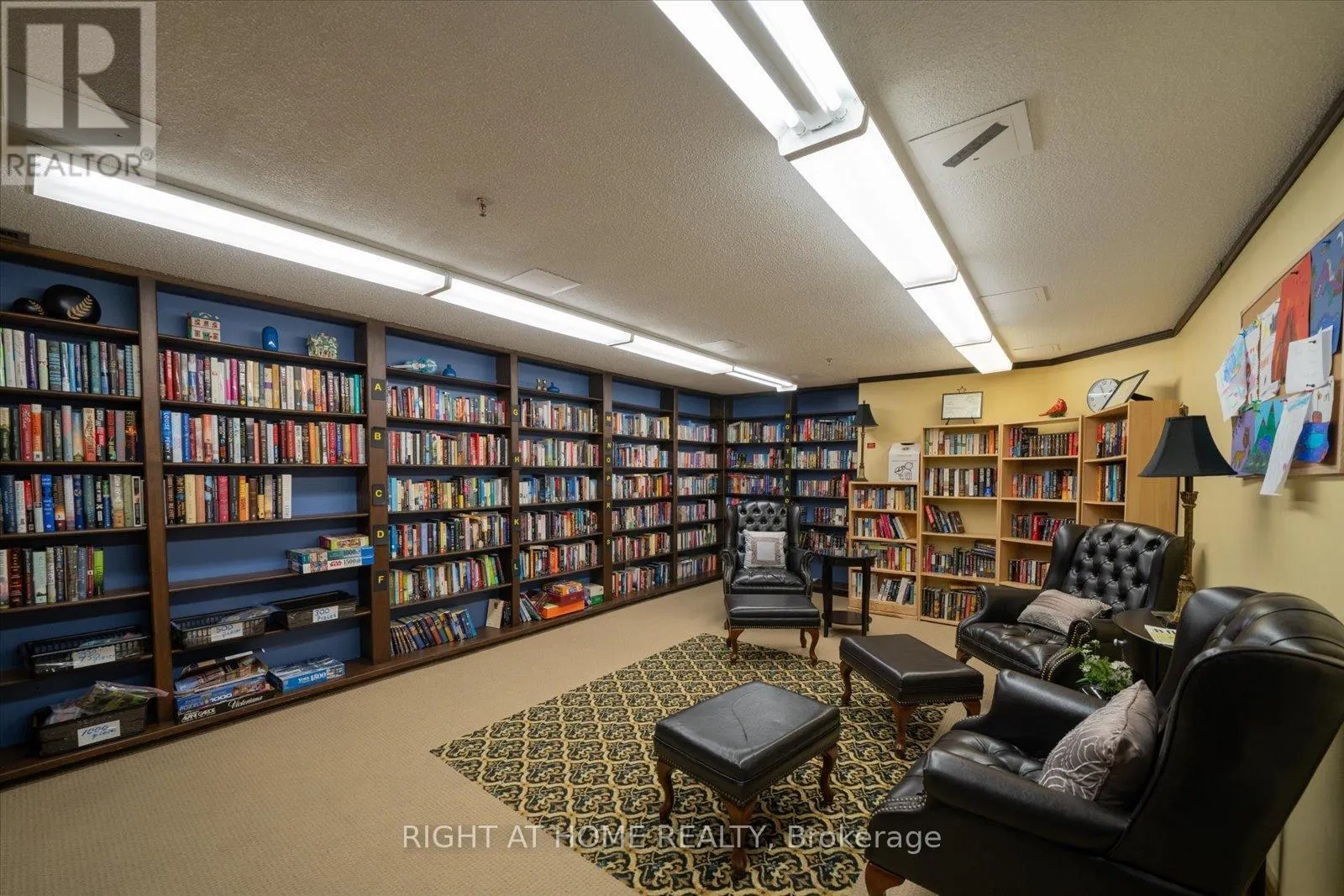 411 - 55 WILLIAM STREET E, #411