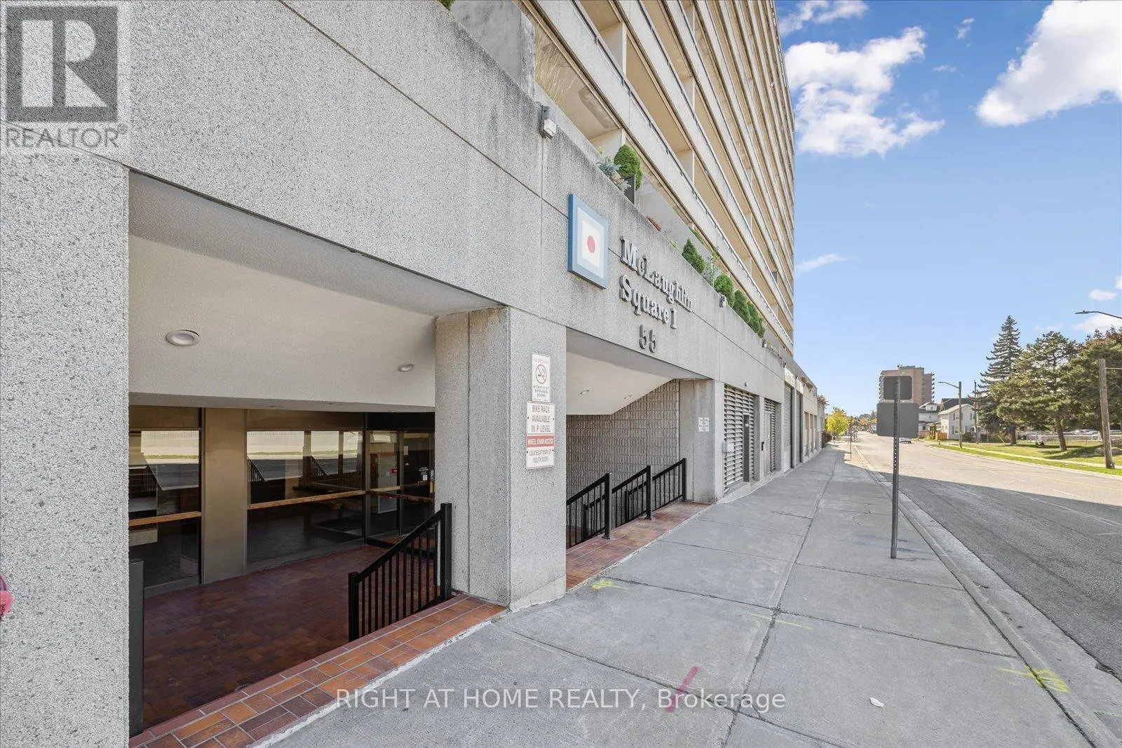 411 - 55 WILLIAM STREET E, #411