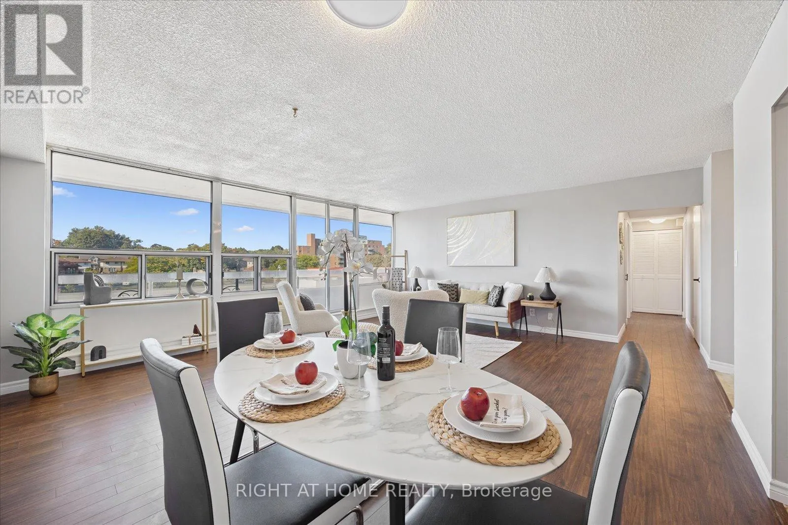 411 - 55 WILLIAM STREET E, #411