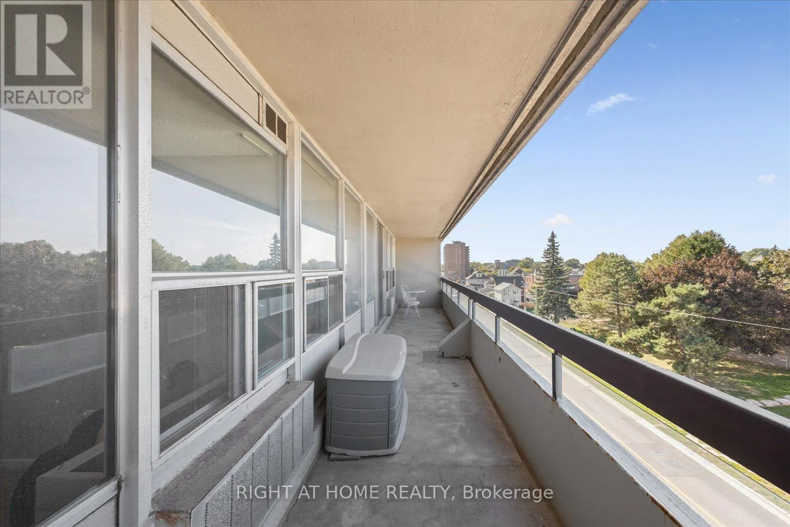 411 - 55 WILLIAM STREET E, #411