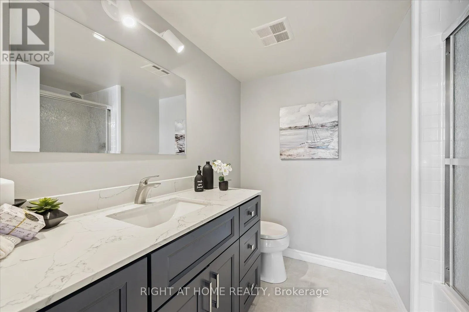 411 - 55 WILLIAM STREET E, #411