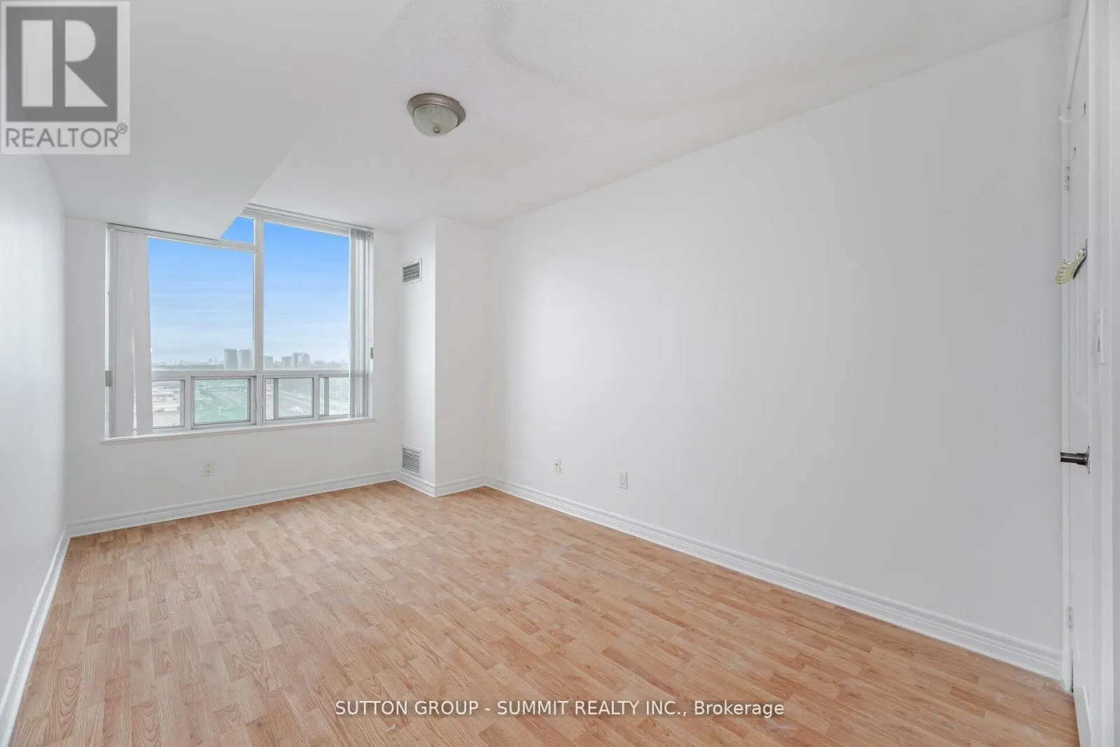 2923 - 68 CORPORATE DRIVE