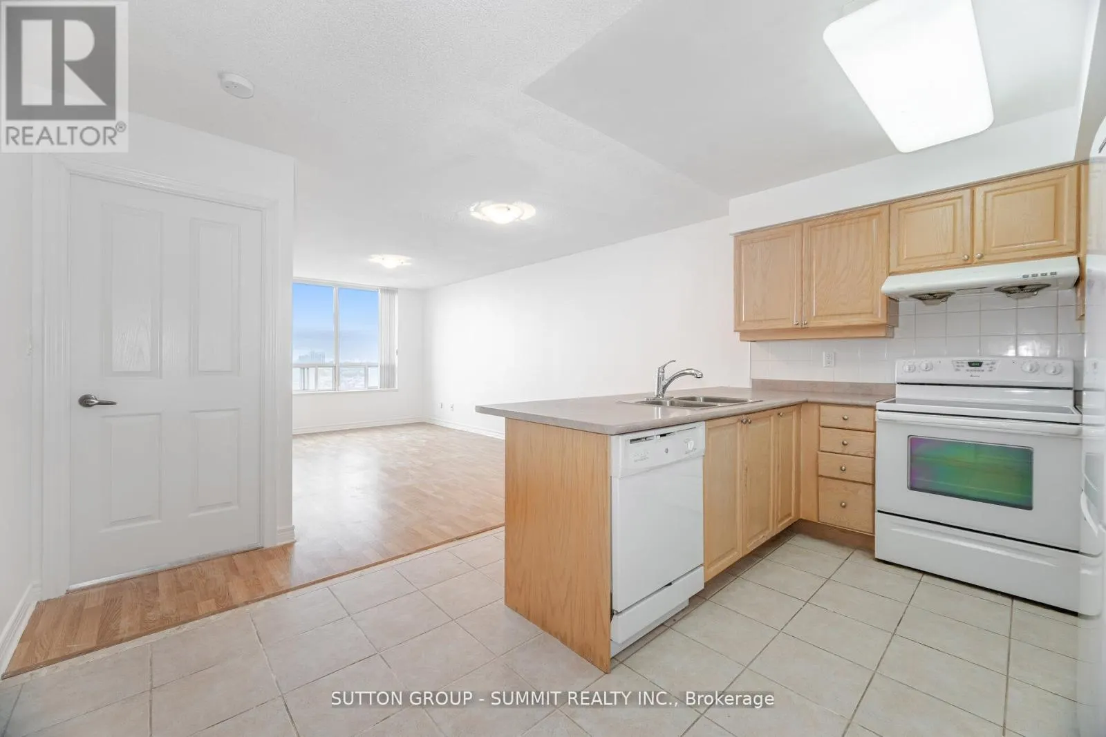 2923 - 68 CORPORATE DRIVE