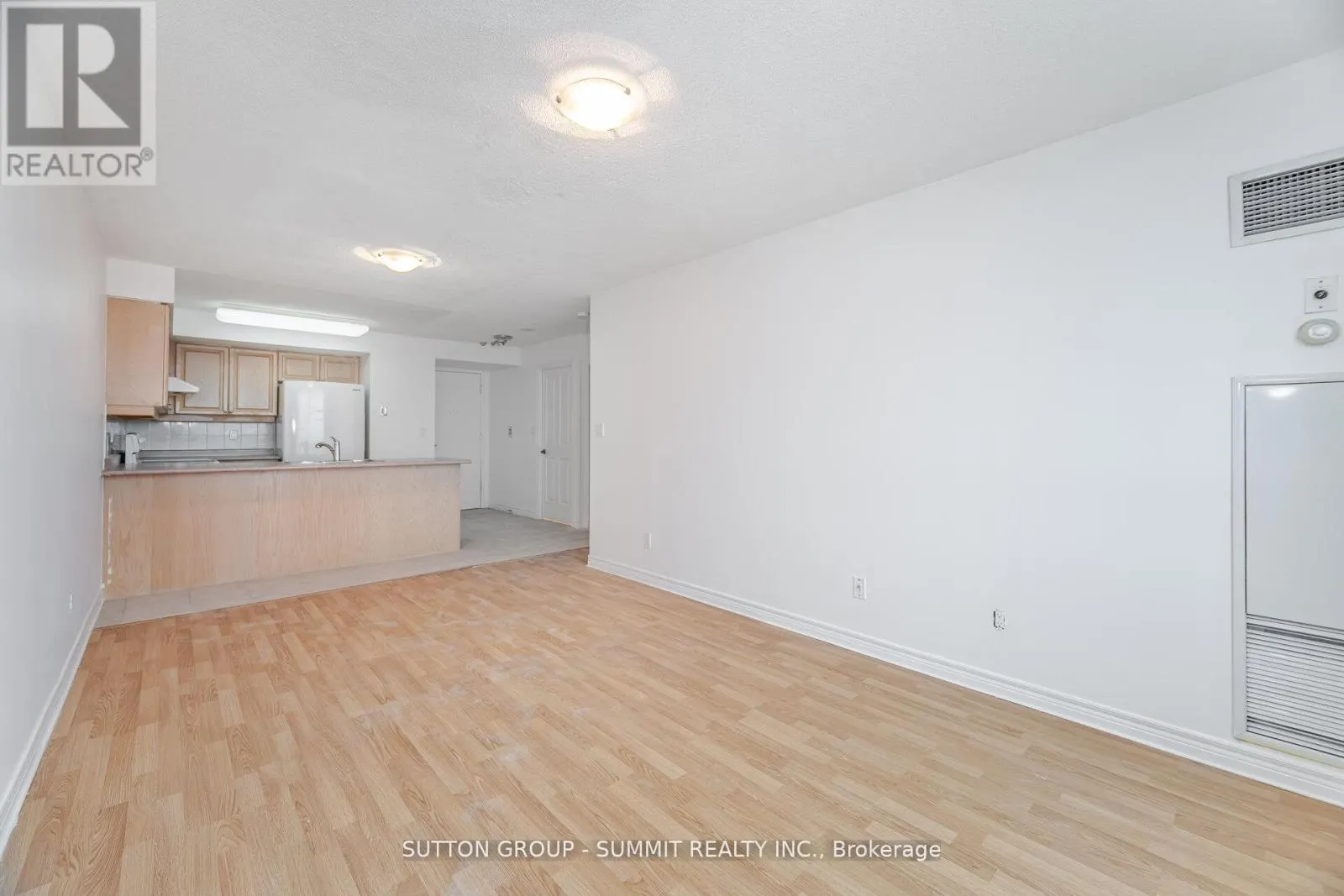 2923 - 68 CORPORATE DRIVE