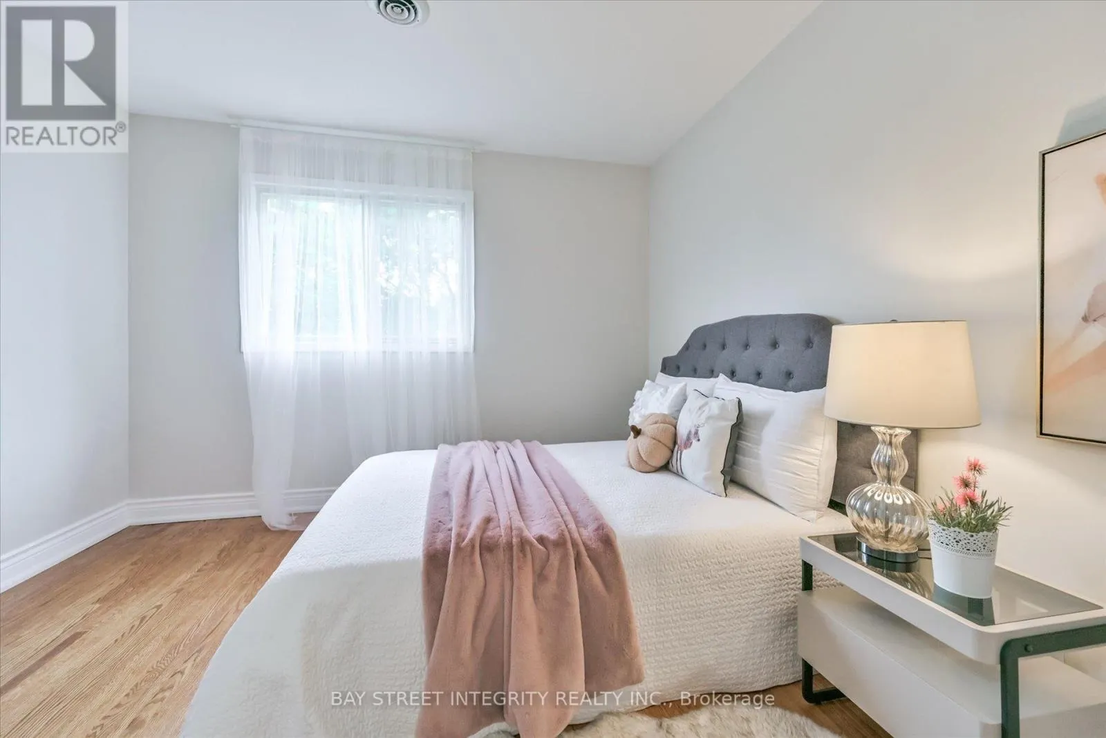 4 HARFLEUR ROAD