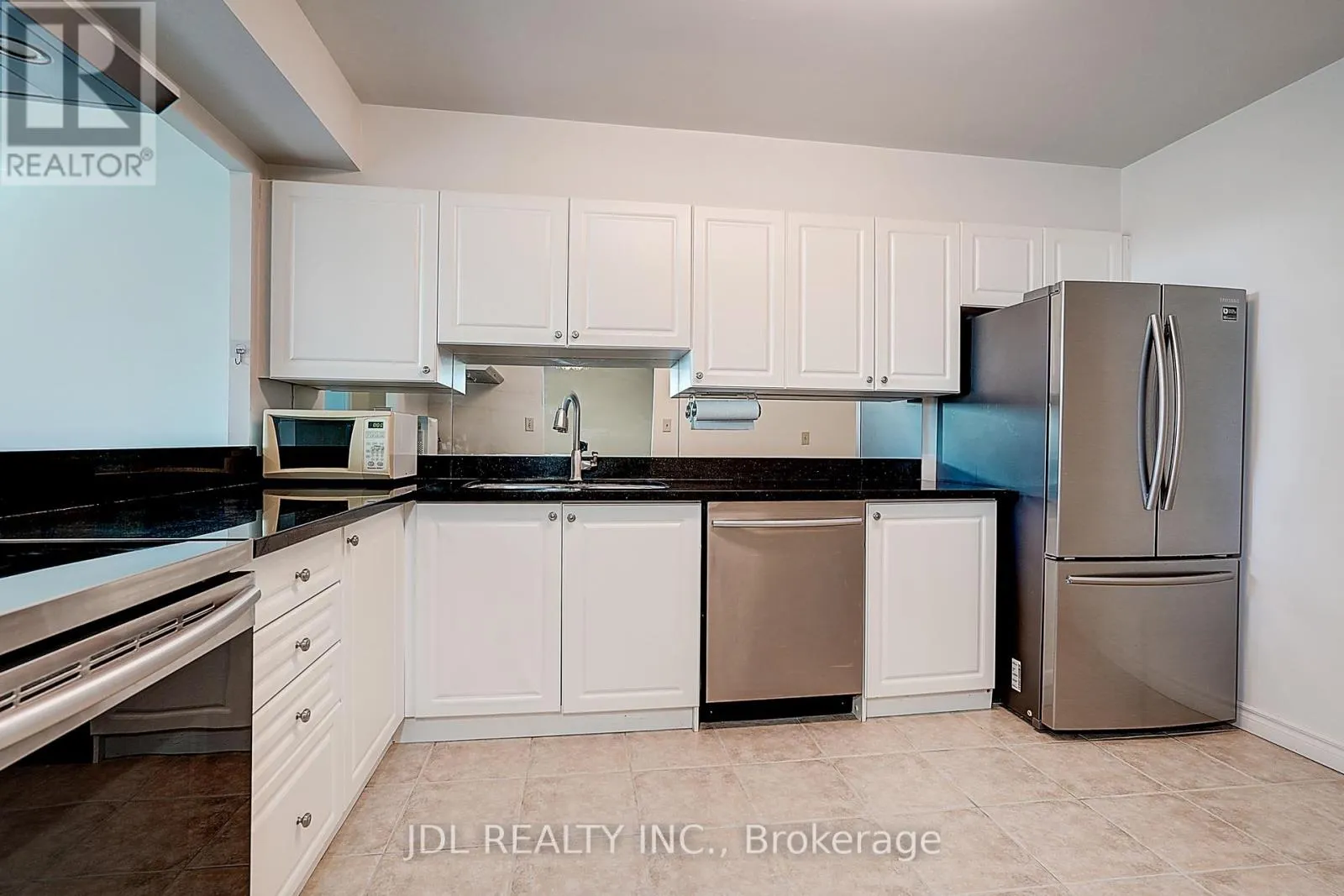 636 - 25 BAMBURGH CIRCLE