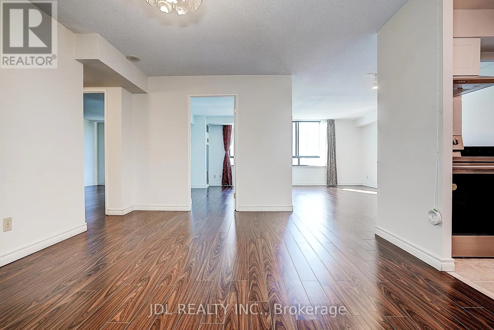 636 - 25 BAMBURGH CIRCLE