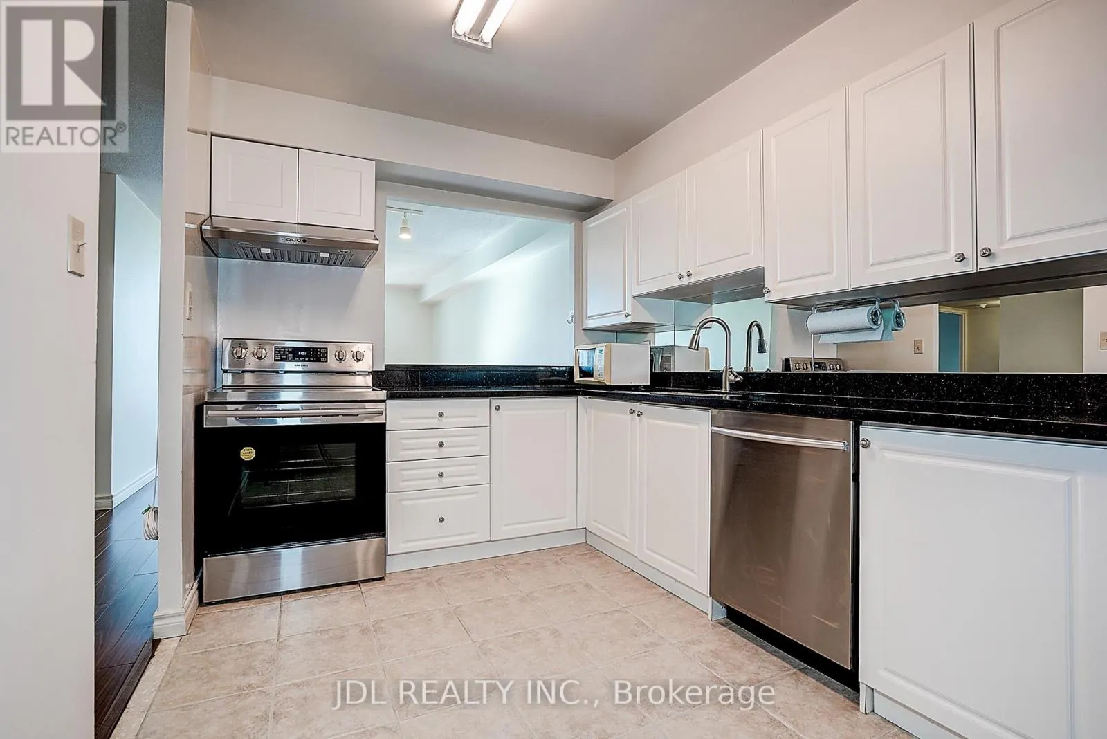 636 - 25 BAMBURGH CIRCLE