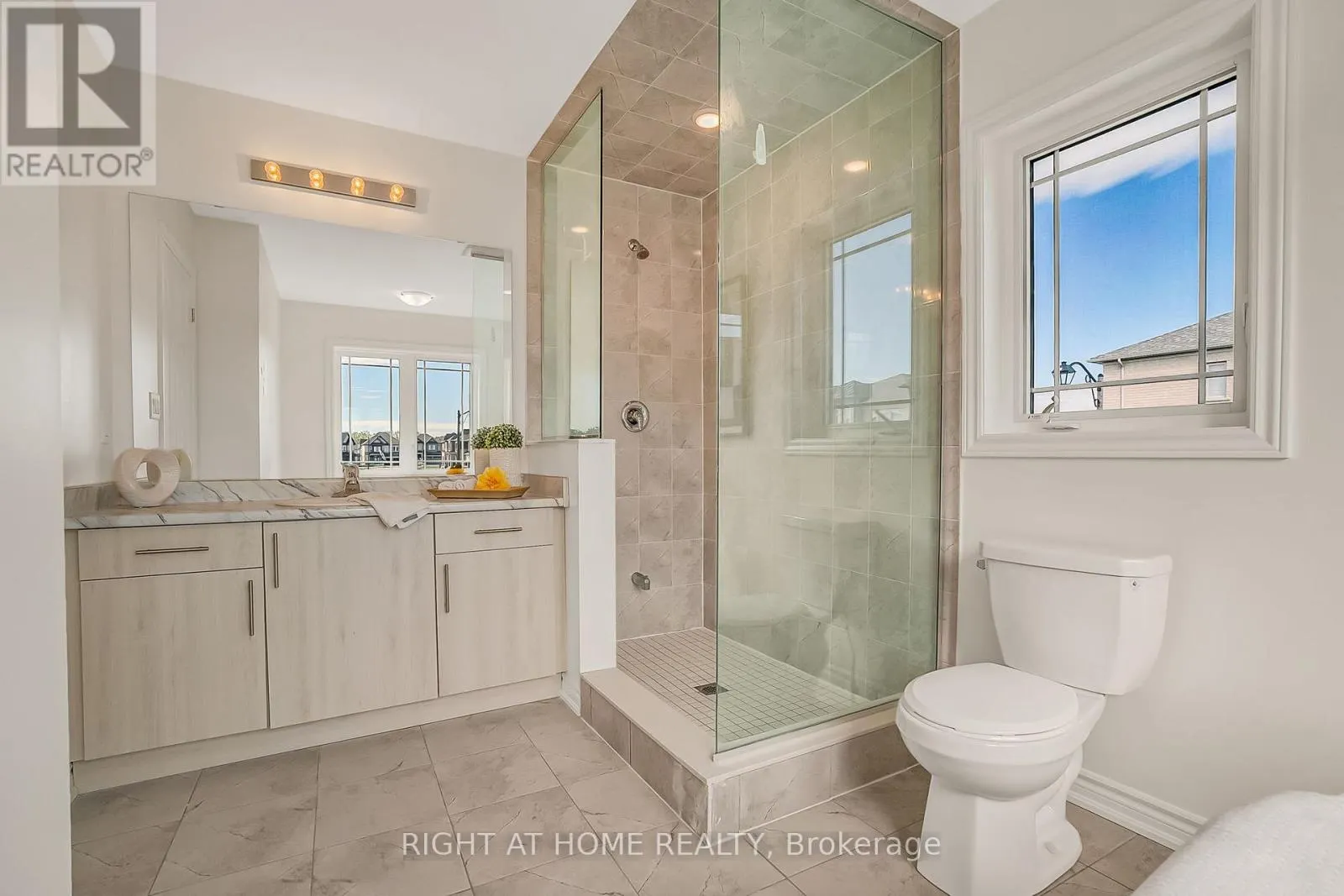 MAIN-UPPER - 2091 HALLANDALE STREET