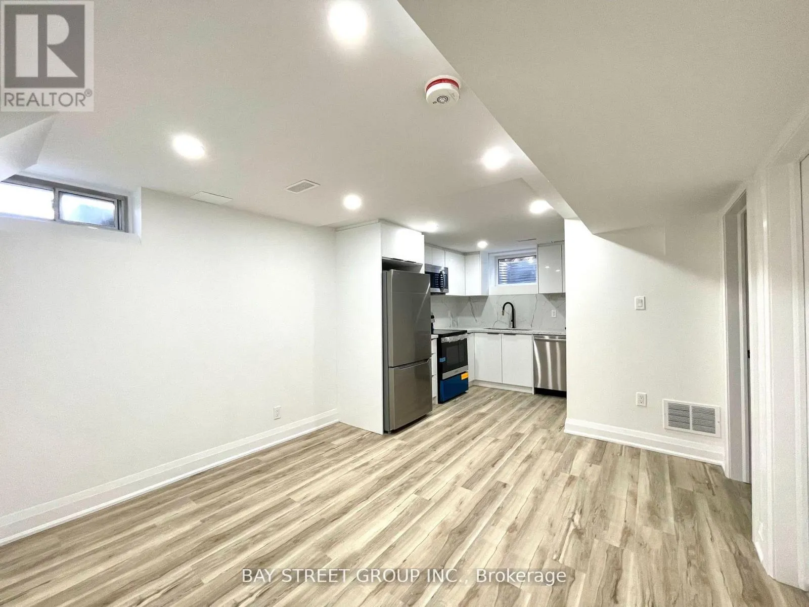 2 - 119 CLAYMORE CRESCENT