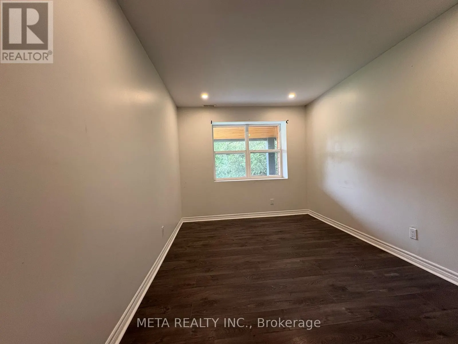 UNIT 2 - 35 DUNCOMBE BOULEVARD
