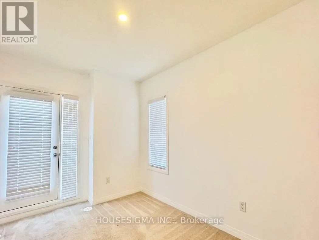 40 CLARINGTON BOULEVARD