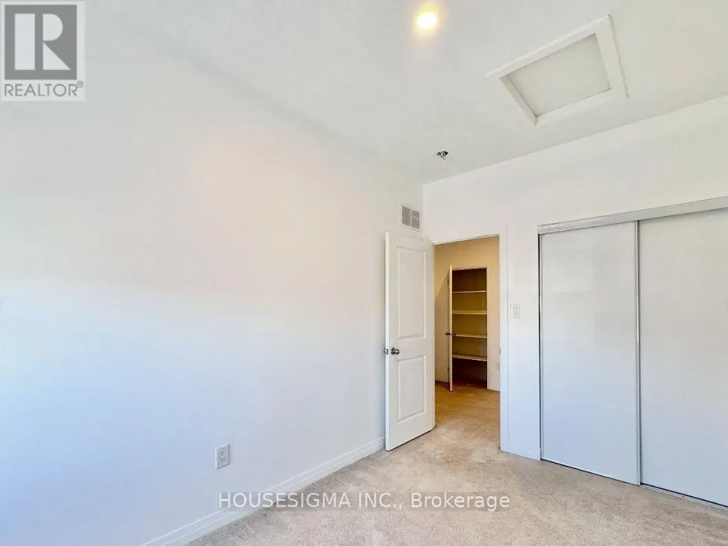 40 CLARINGTON BOULEVARD
